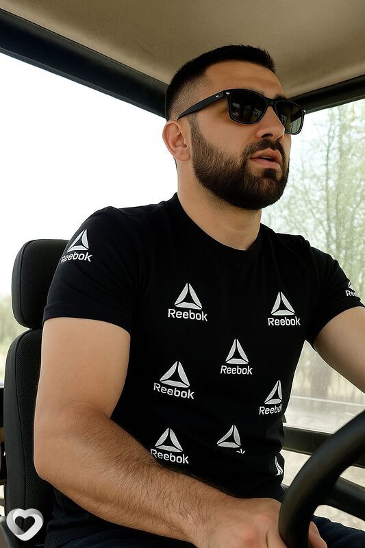 Тракторист, 30, Егорьевске — анкета №4062781