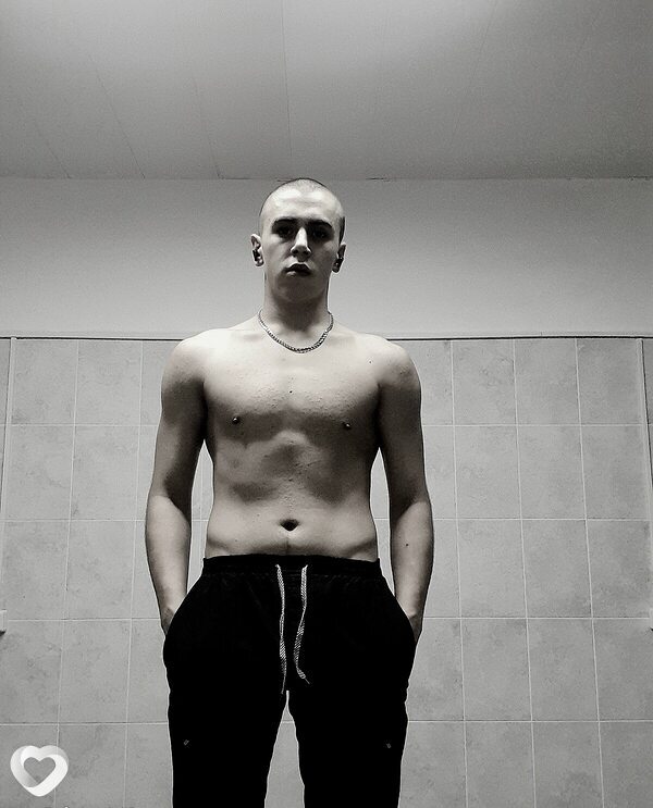 Юрий, 20, Барнауле — анкета №4065244
