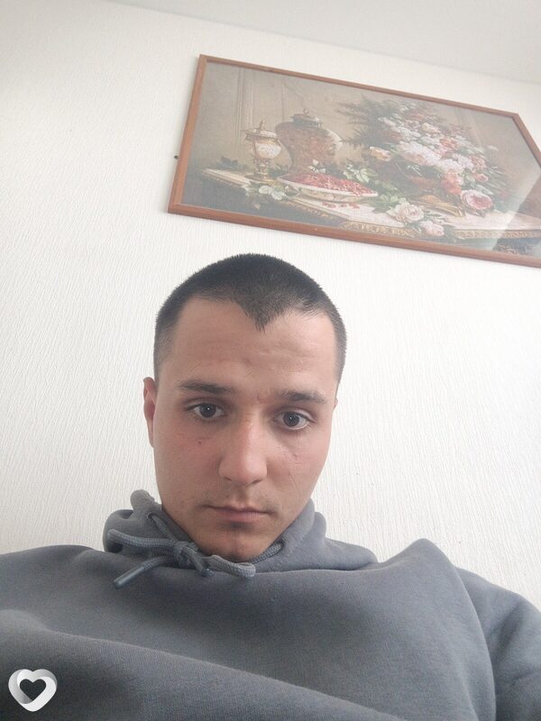 Михаил, 22, Калуге — анкета №4063547