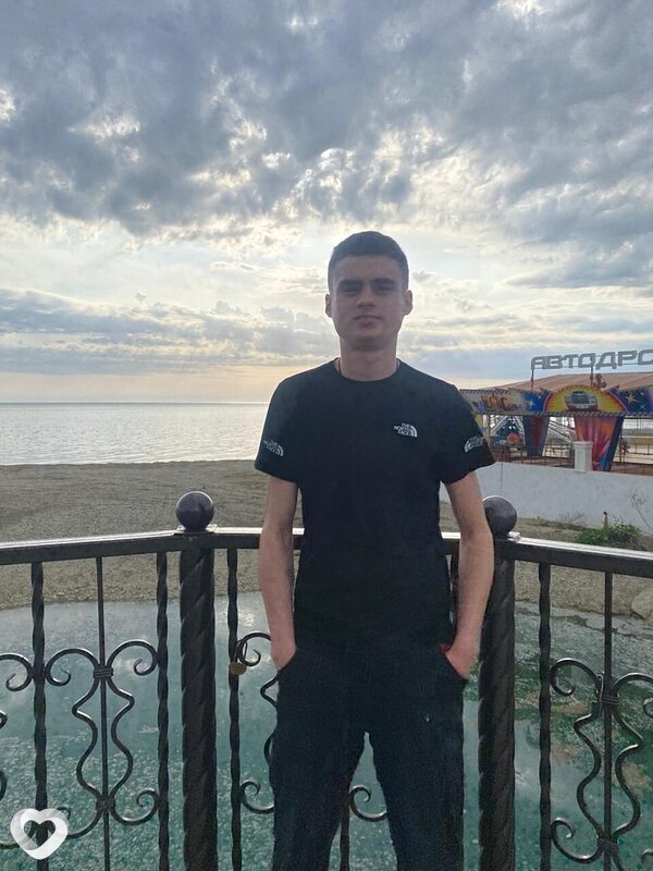 Ярослав, 19, Геленджике — анкета №4064627