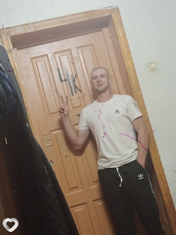 Антон, 21, Великом Новгороде — анкета №4064656