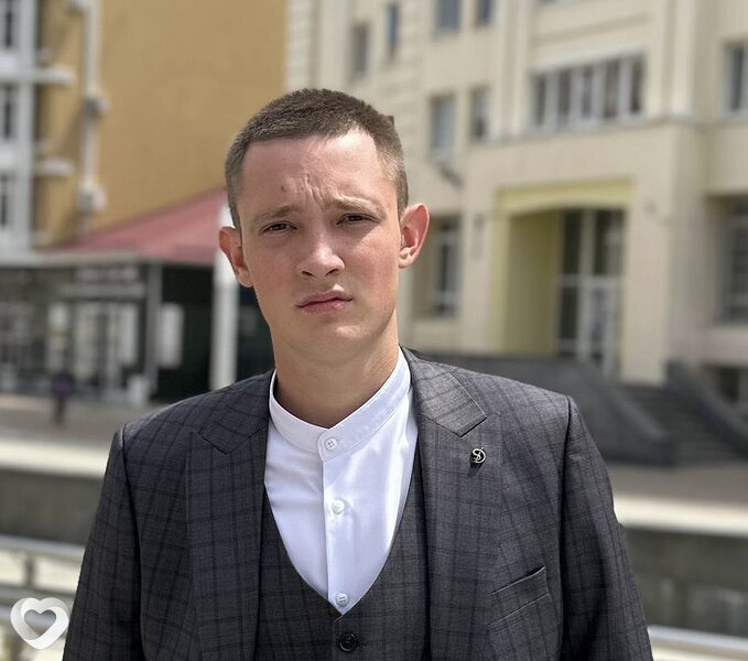 Антон, 25, Невинномысске — анкета №4064897