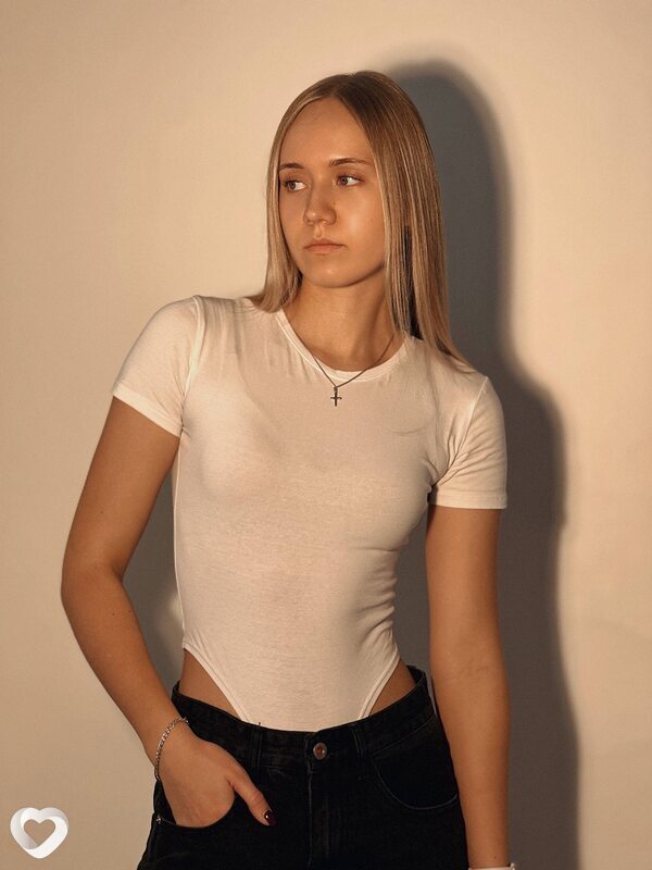 Лидия, 18, Санкт-Петербурге — анкета №4064973