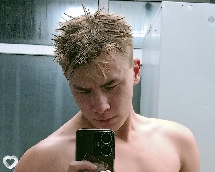Кирилл, 20, Кирове — анкета №4065351