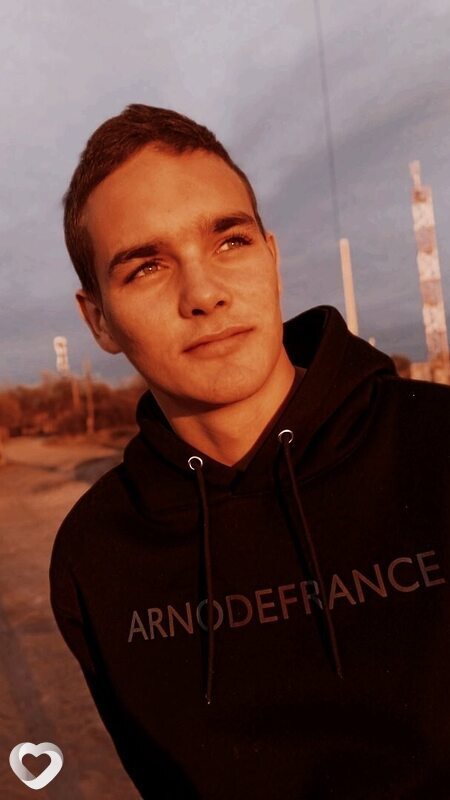 Эдуард, 23, Каменске-Уральском — анкета №4067469
