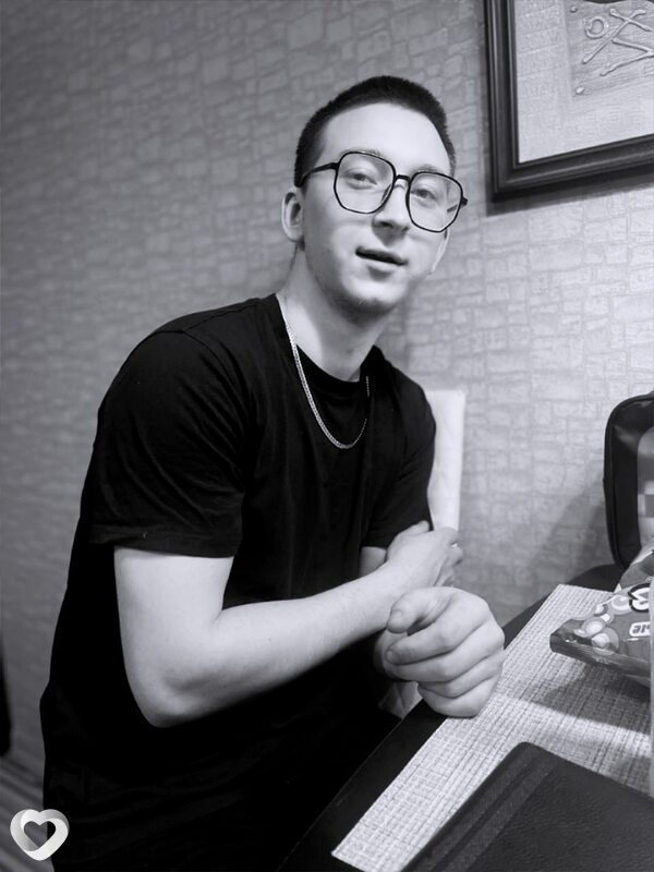 Владимир, 24, Энгельсе — анкета №4067693