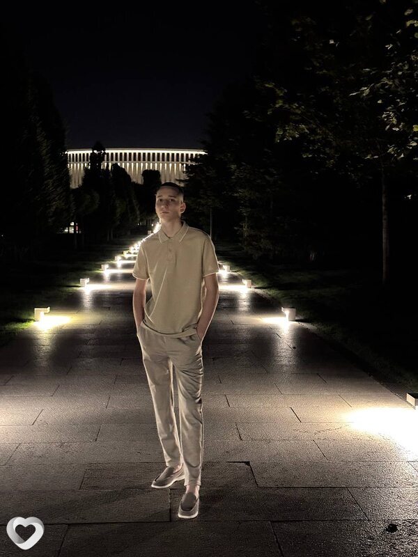 Илья, 20, Санкт-Петербурге — анкета №4068334