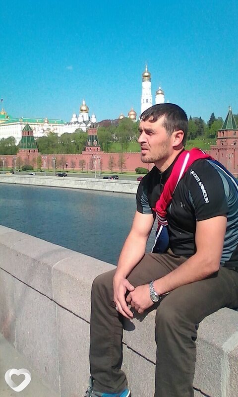 Динис, Москва
