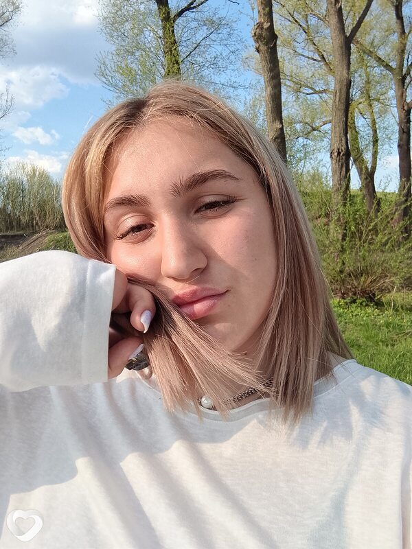 Александра, 19, Екатеринбурге — анкета №4070346