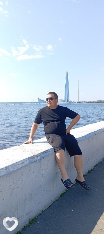 Умиджон, Санкт-Петербург