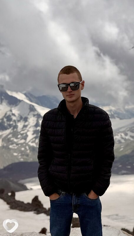 Андрей, 21, Пятигорске — анкета №4070883