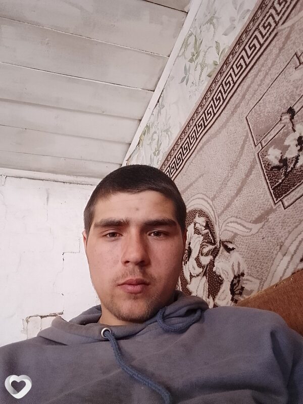 Максим, 26, Пскове — анкета №4072700