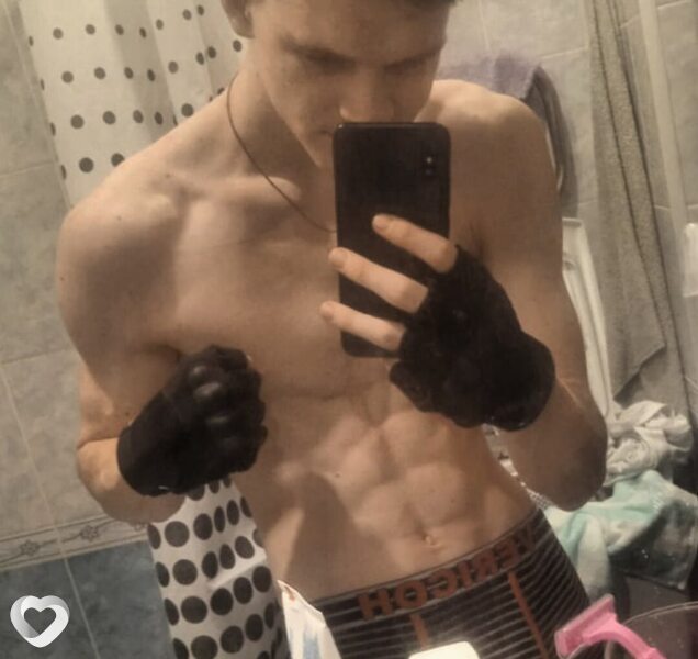 Владимир, 21, Москве — анкета №4073369