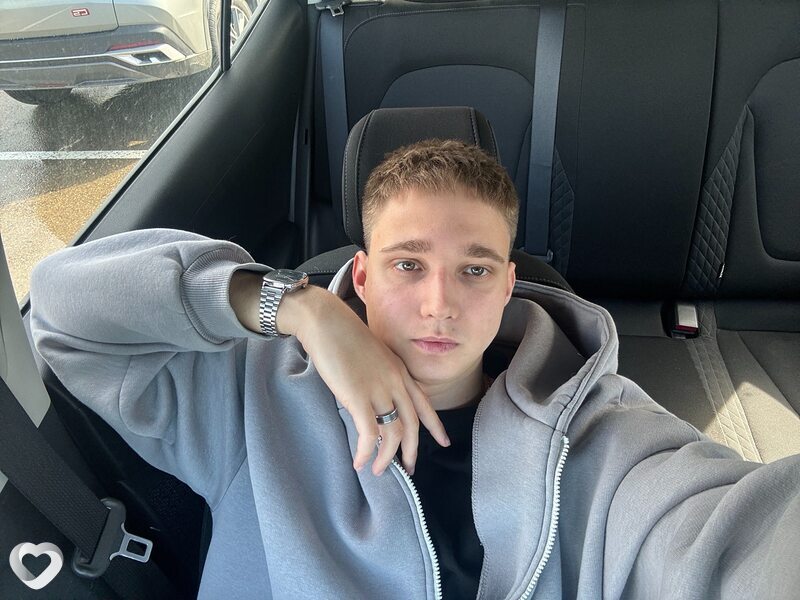 Дима, 21, Краснодаре — анкета №4073060
