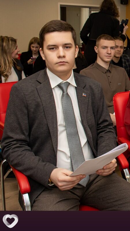 Максим, 18, Донецке — анкета №4073984