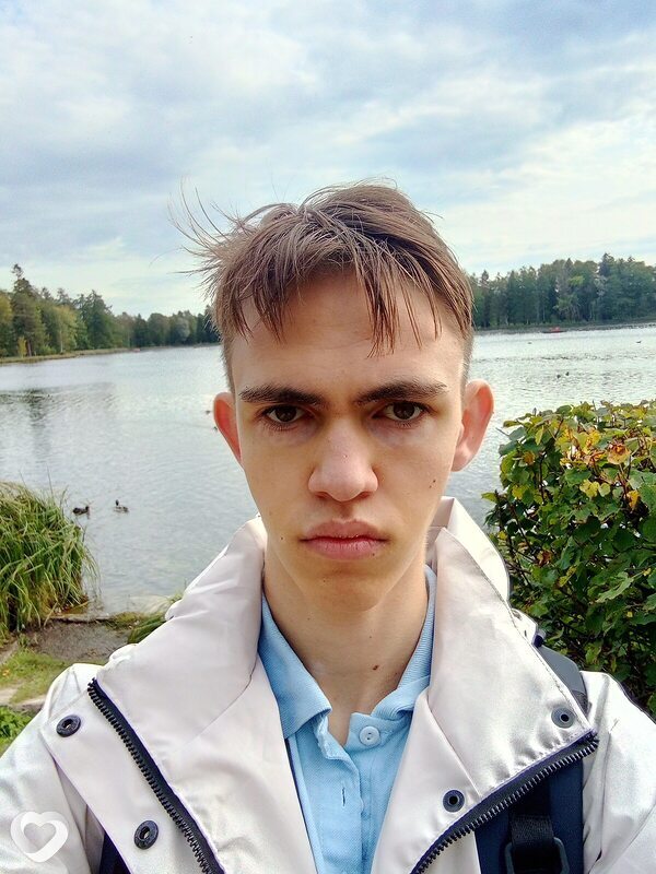 Denis, 19, Донецке — анкета №4074639