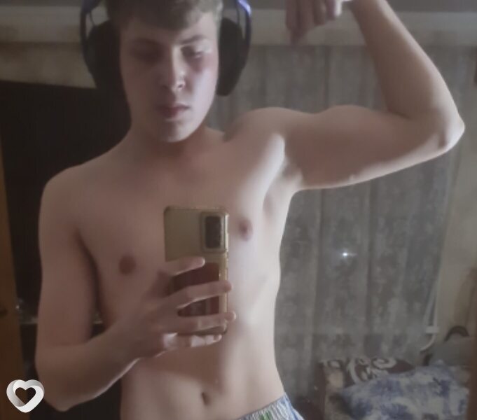 Станислав, 18, Пятигорске — анкета №4074869