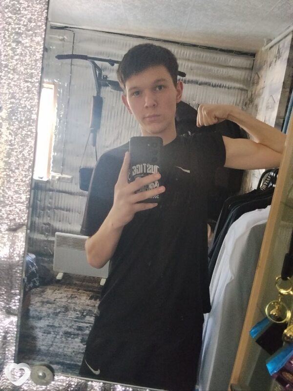 Никита, 20, Иркутске — анкета №4075480