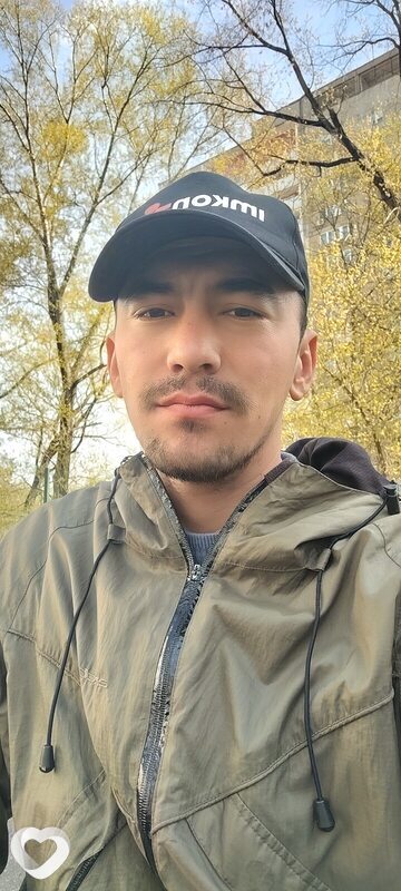 Алик, 28, Москве — анкета №4076417
