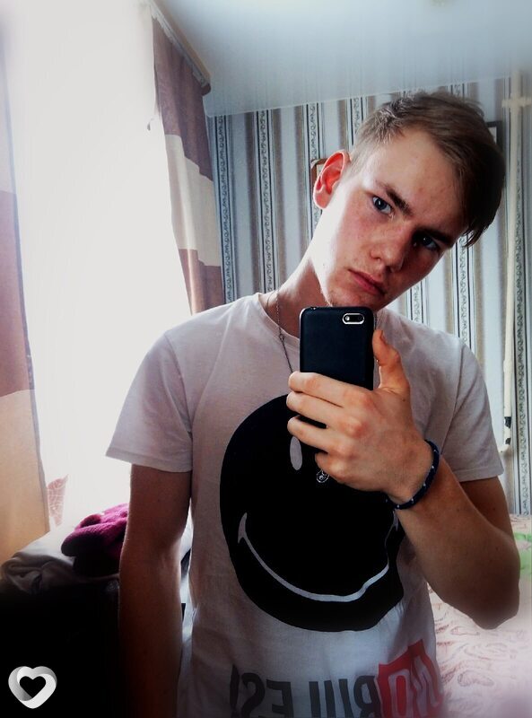 Денис, 23, Кемерове — анкета №4077407