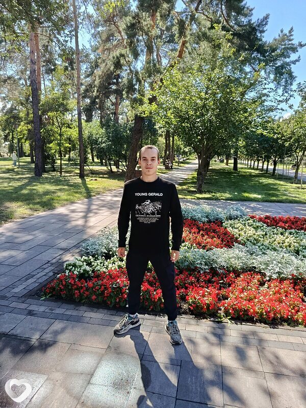 Артур, 19, Киеве — анкета №4078400