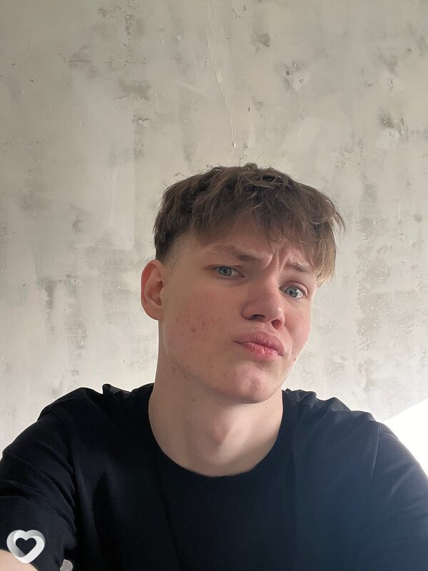 Александр, 20, Тюмени — анкета №4078653