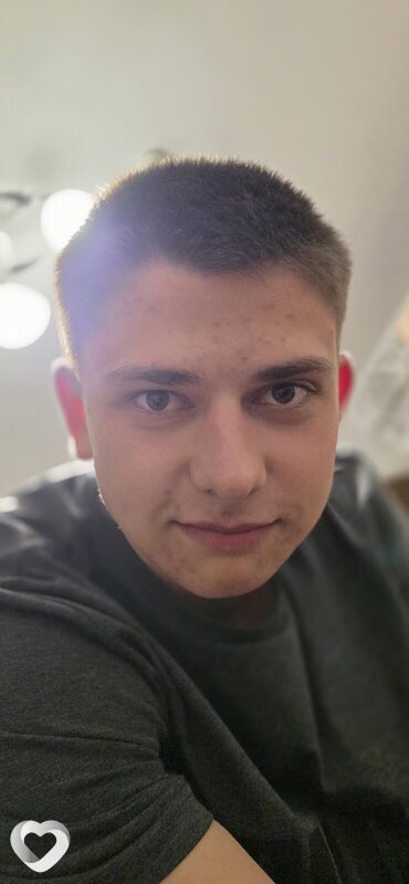 Егор, 18, Жлобине — анкета №4080582