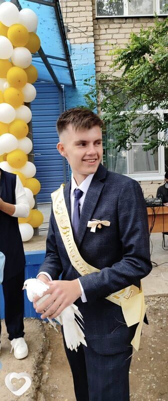 Илья, 19, Санкт-Петербурге — анкета №4081271