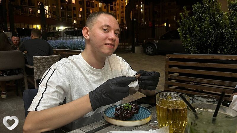 Илья, 27, Новомосковске — анкета №4081106