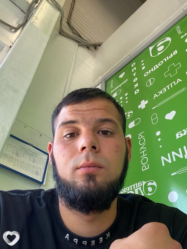 Артур, 23, Новошахтинске — анкета №4081431