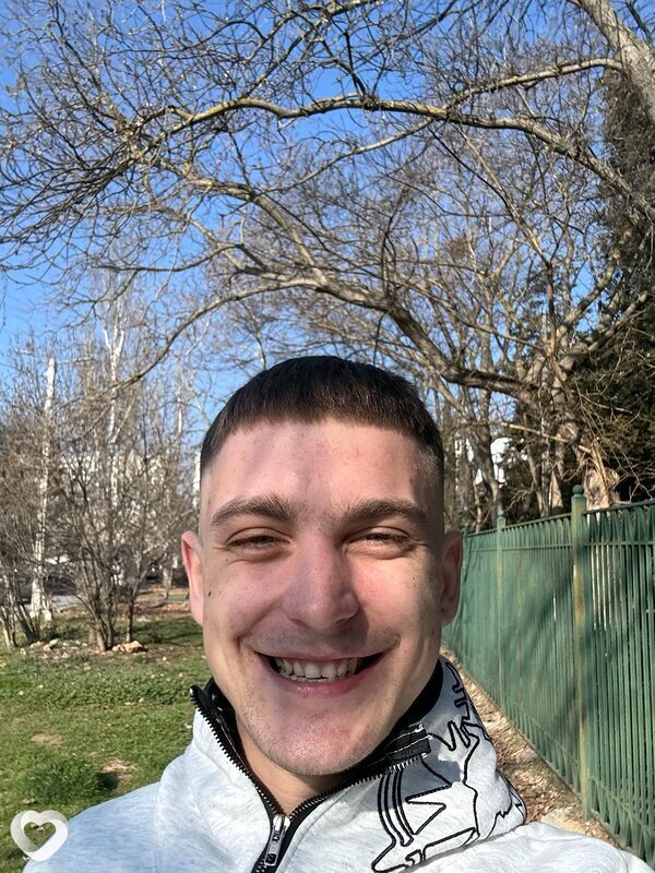 Максим, 23, Севастополе — анкета №4081751