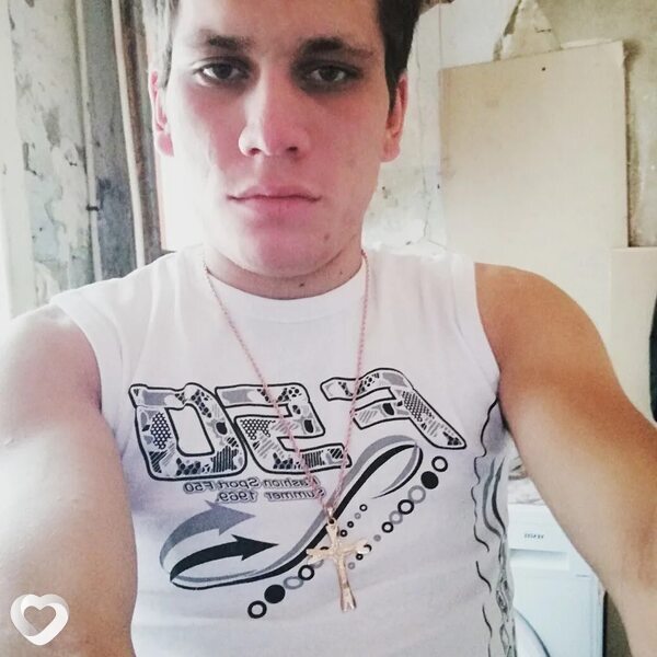 Валентин, 29, Ленске — анкета №4082409