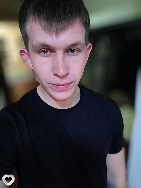 Михаил, 28, Красном Луче — анкета №4082816