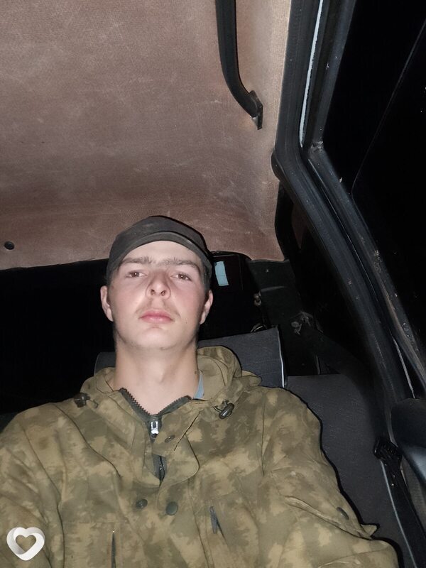 Андрей, 22, Кирове — анкета №4082938