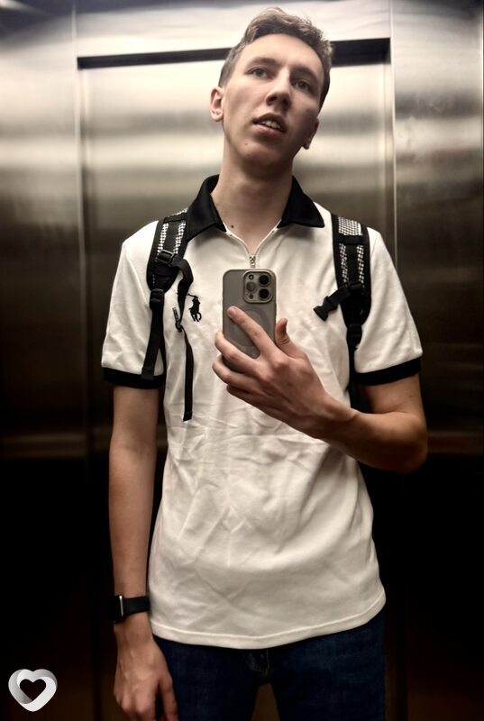Леонид, 21, Екатеринбурге — анкета №4083885