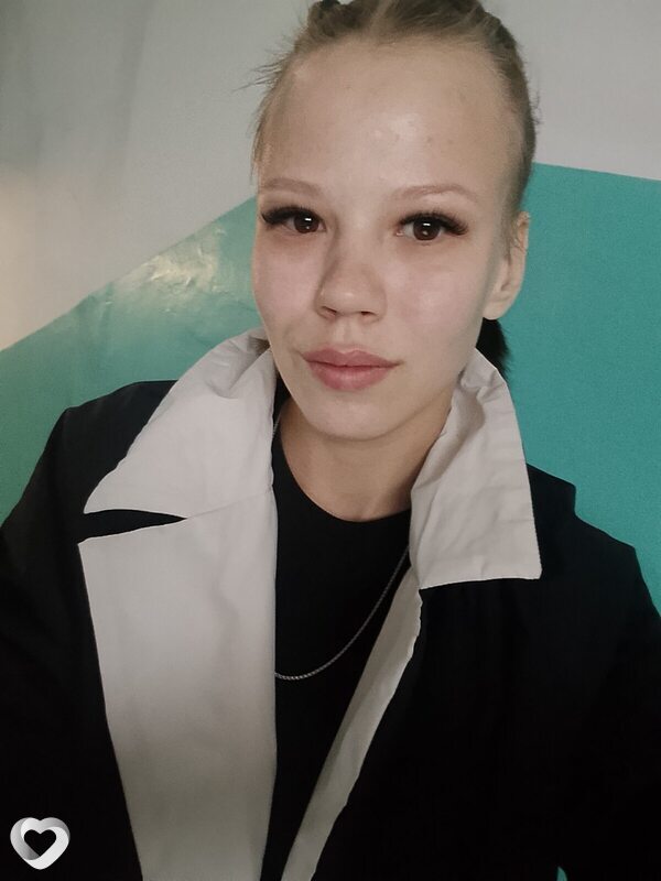 Алёна, 22, Иркутске — анкета №4084457