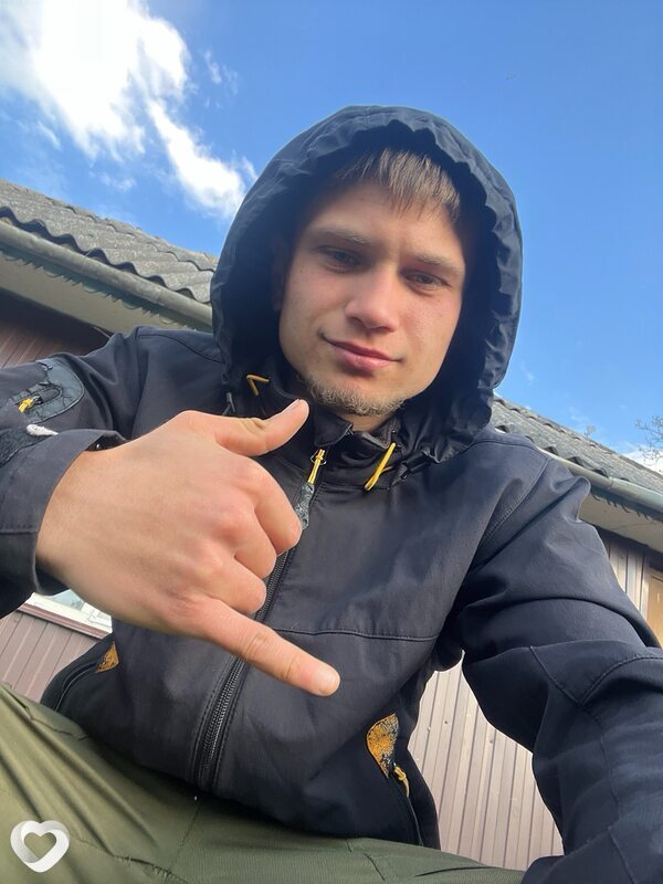 Максим, Фалешты