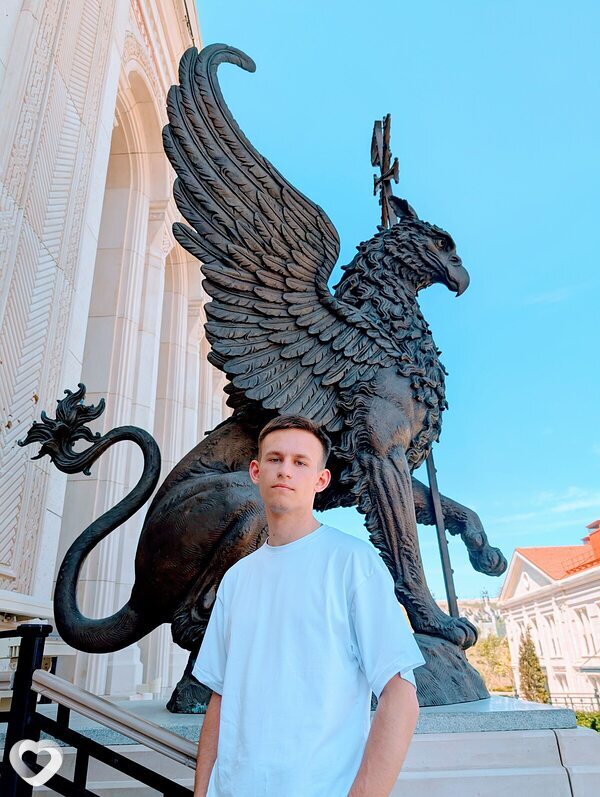 Михаил, 21, Симферополе — анкета №4087457