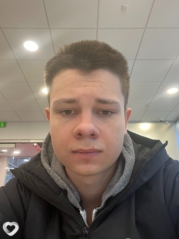 Александр, 20, Ульяновске — анкета №4088171