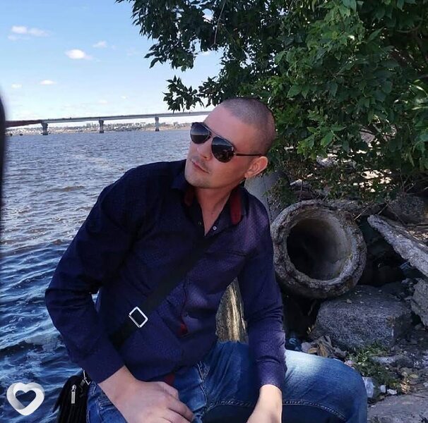 Артем, 36, Николаеве — анкета №4088380