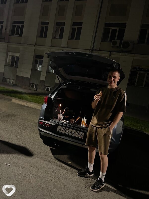 Владислав, 21, Москве — анкета №4088726