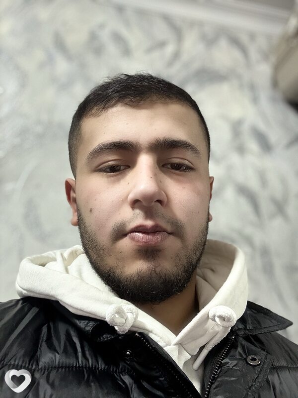 Максим, 21, Красноярске — анкета №4090289