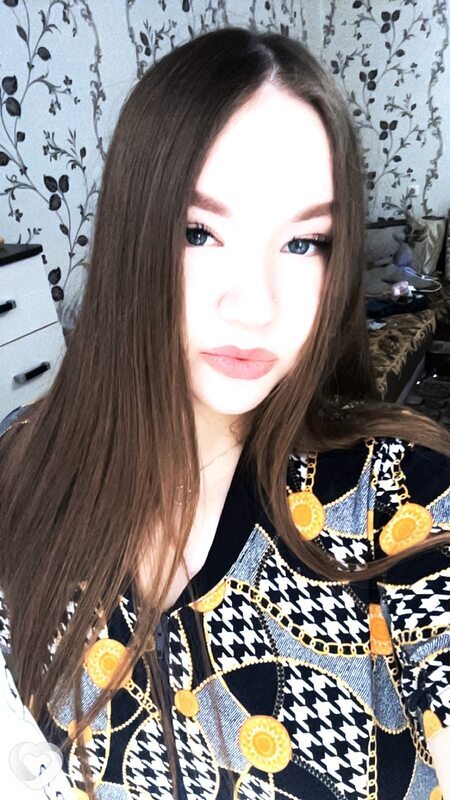Alina, 18, Омске — анкета №4090116