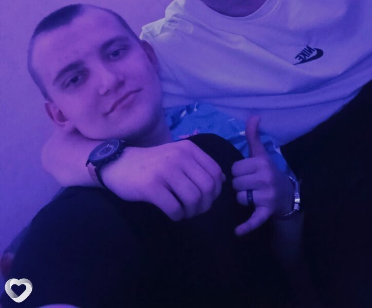Толя, 18, Уфе — анкета №4090429