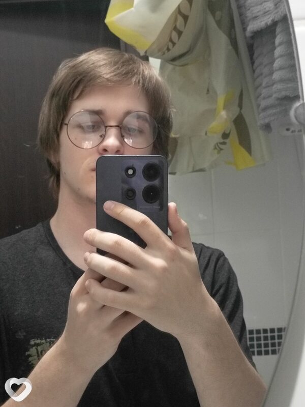 Александр, 18, Волгограде — анкета №4090694