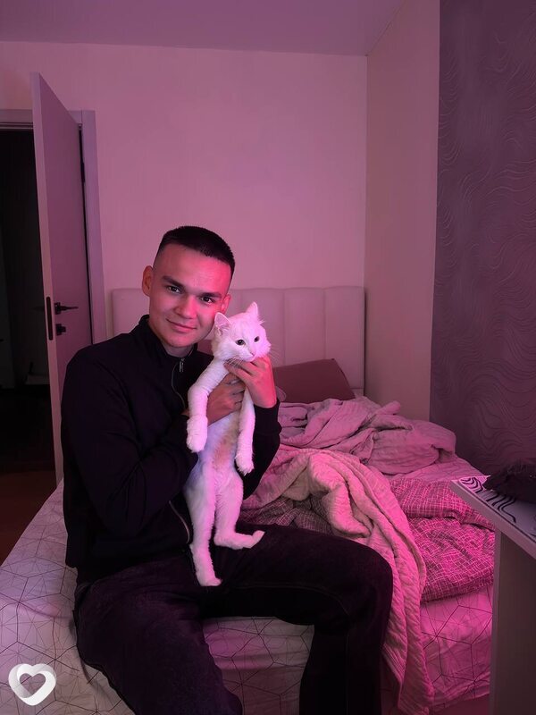Кирилл, 20, Луганске — анкета №4090522