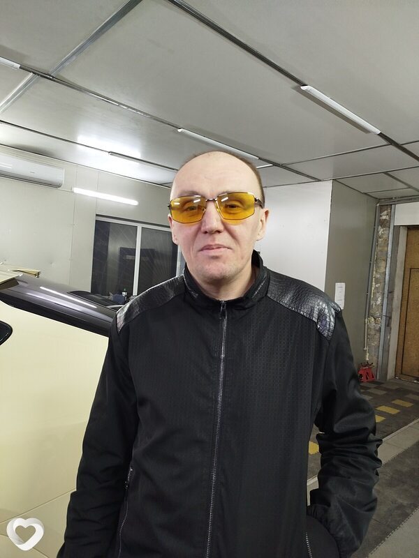 Дмитрий, 42, Харцызске — анкета №4090897
