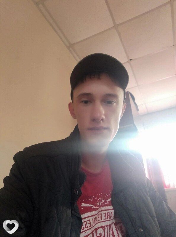 Артëм, 24, Омске — анкета №4093547