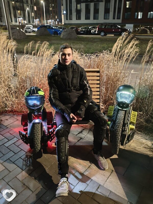 Илья, 22, Калининграде — анкета №4093828