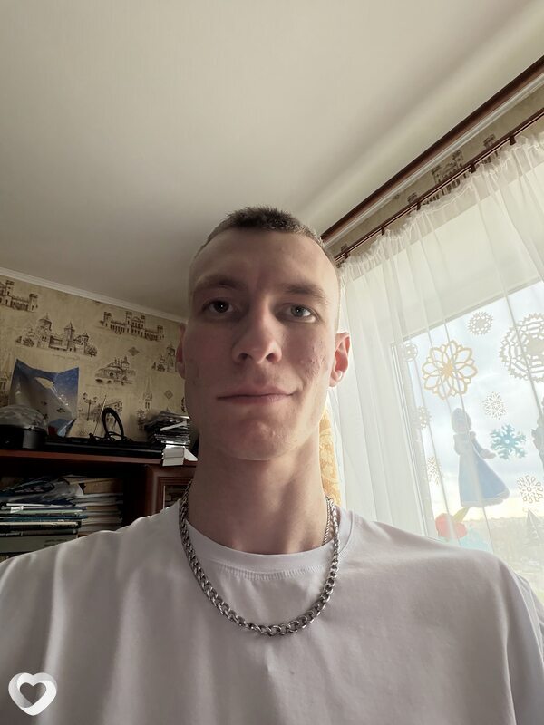 Артем, 24, Санкт-Петербурге — анкета №4095080